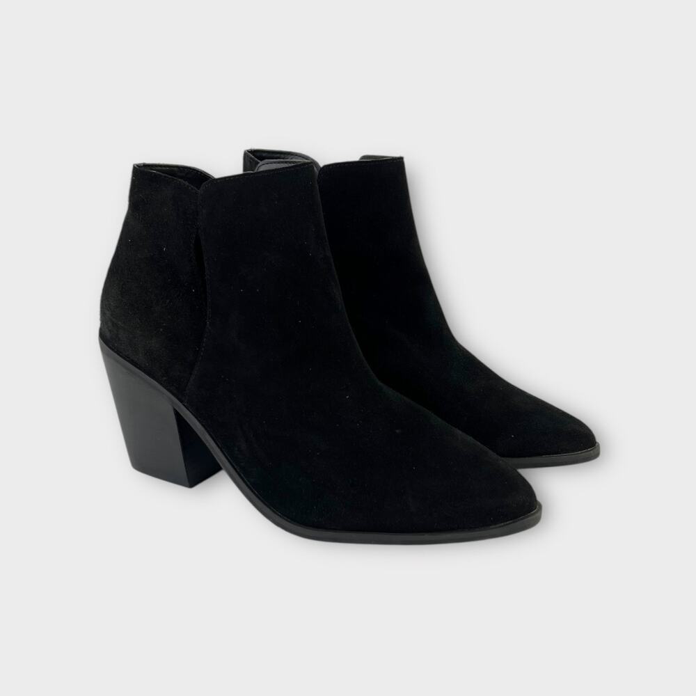 Lisa Vicky Kicky Bootie Black Suede Size 10